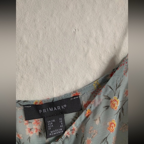 Floral vest size 10 - Picture 3 of 3